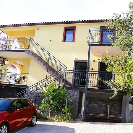 Apartment Maris Rogoznica