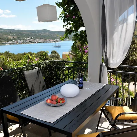 Maris * Rogoznica (Sibenik-Knin)