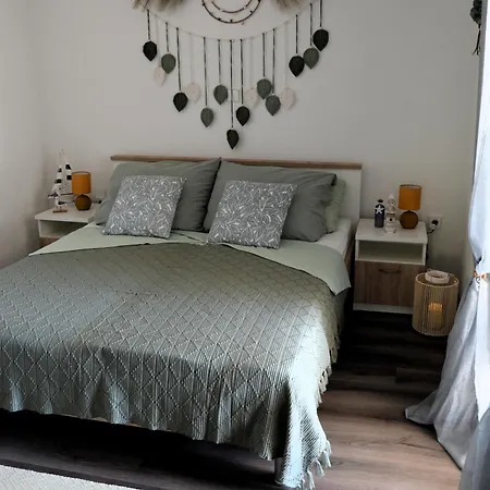 Maris Apartment *