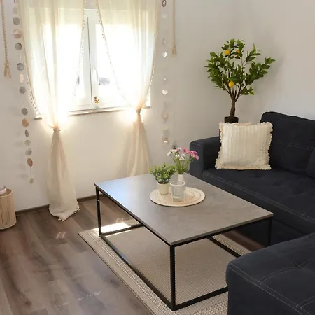 Apartment Maris *