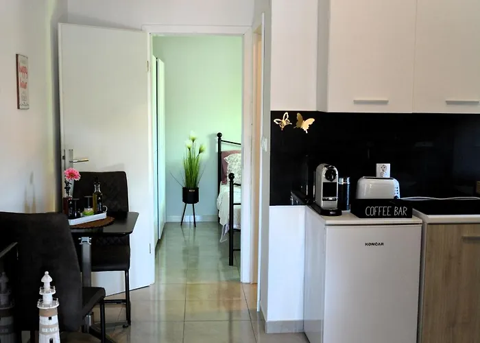 Maris * Rogoznica (Sibenik-Knin)