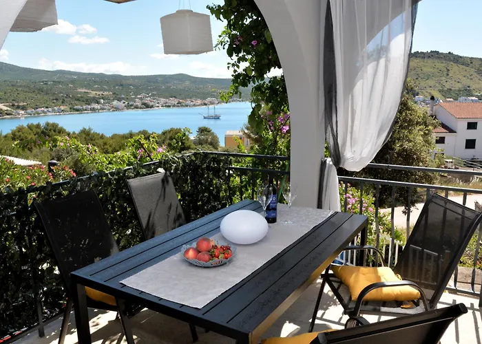 Maris * Rogoznica (Sibenik-Knin)