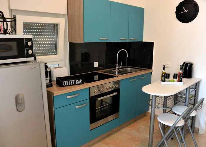 Maris * Rogoznica (Sibenik-Knin)